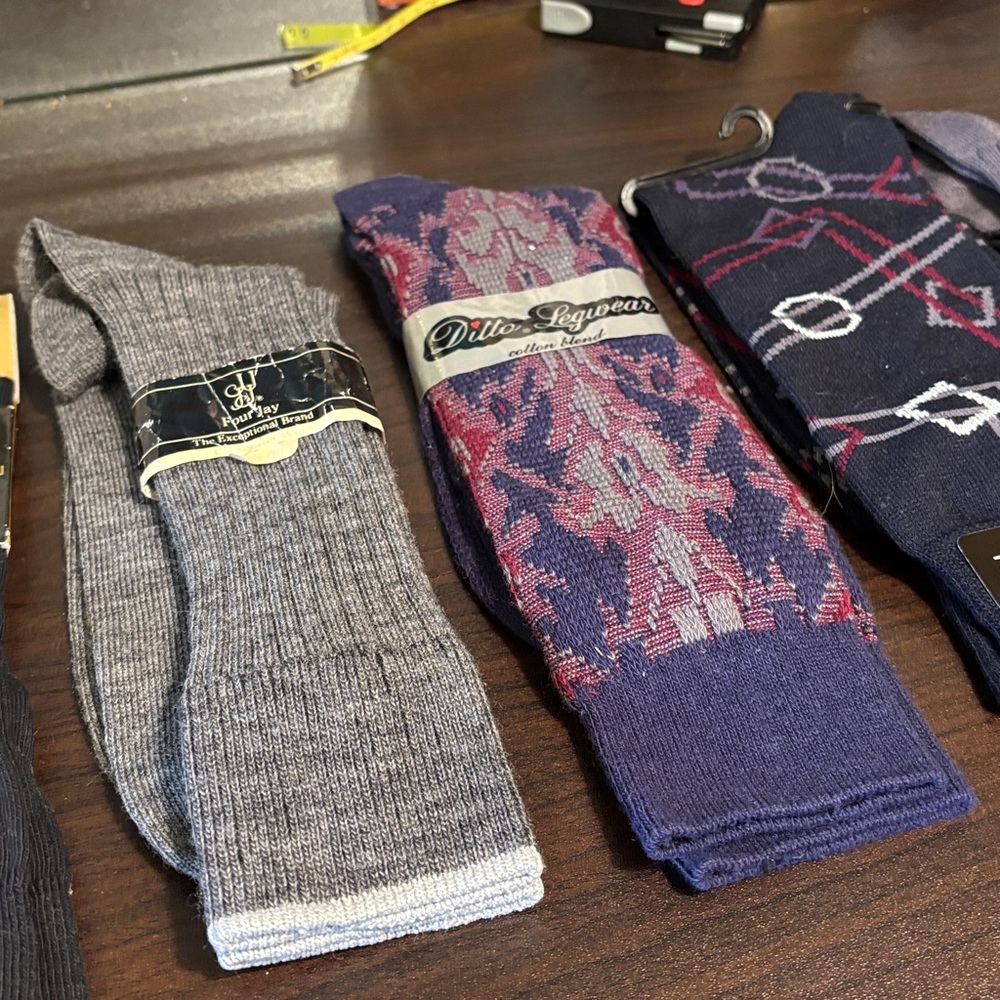 VINTAGE MENS DRESS SOCKS SET OF 5. Four J (2), Zylos, Ditto legwear, and Max Gre - Picture 5 of 6